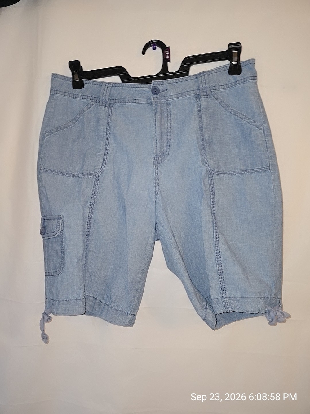 St. John's Bay Light Blue Cargo Denim Bermudas